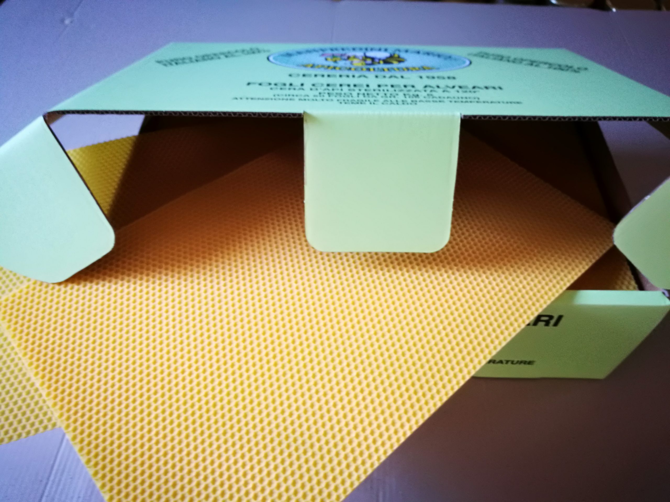 FOGLI CEREI 5 KG DA NIDO DI PURA CERA D'API